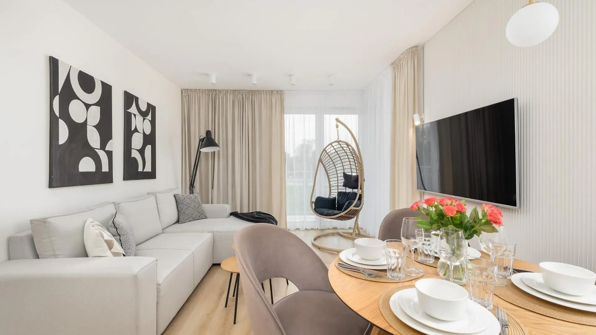 Beautiful Apartment With Balcony And Parking By Noclegi Renters Kołobrzeg