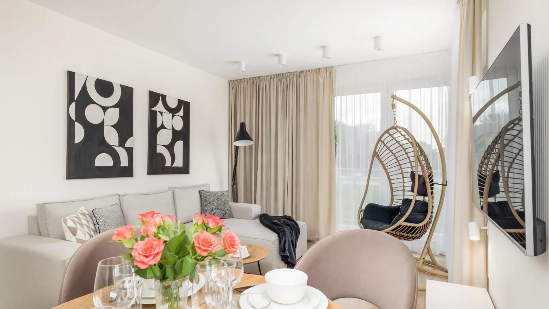 Beautiful Apartment With Balcony And Parking By Noclegi Renters Kołobrzeg 0*,  Pologne