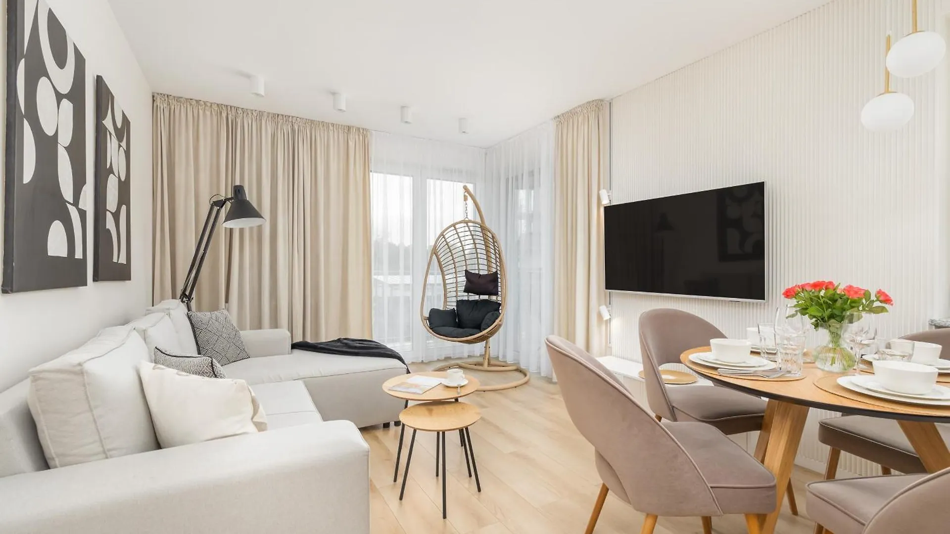 Beautiful Apartment With Balcony And Parking By Noclegi Renters Kolobrzeg