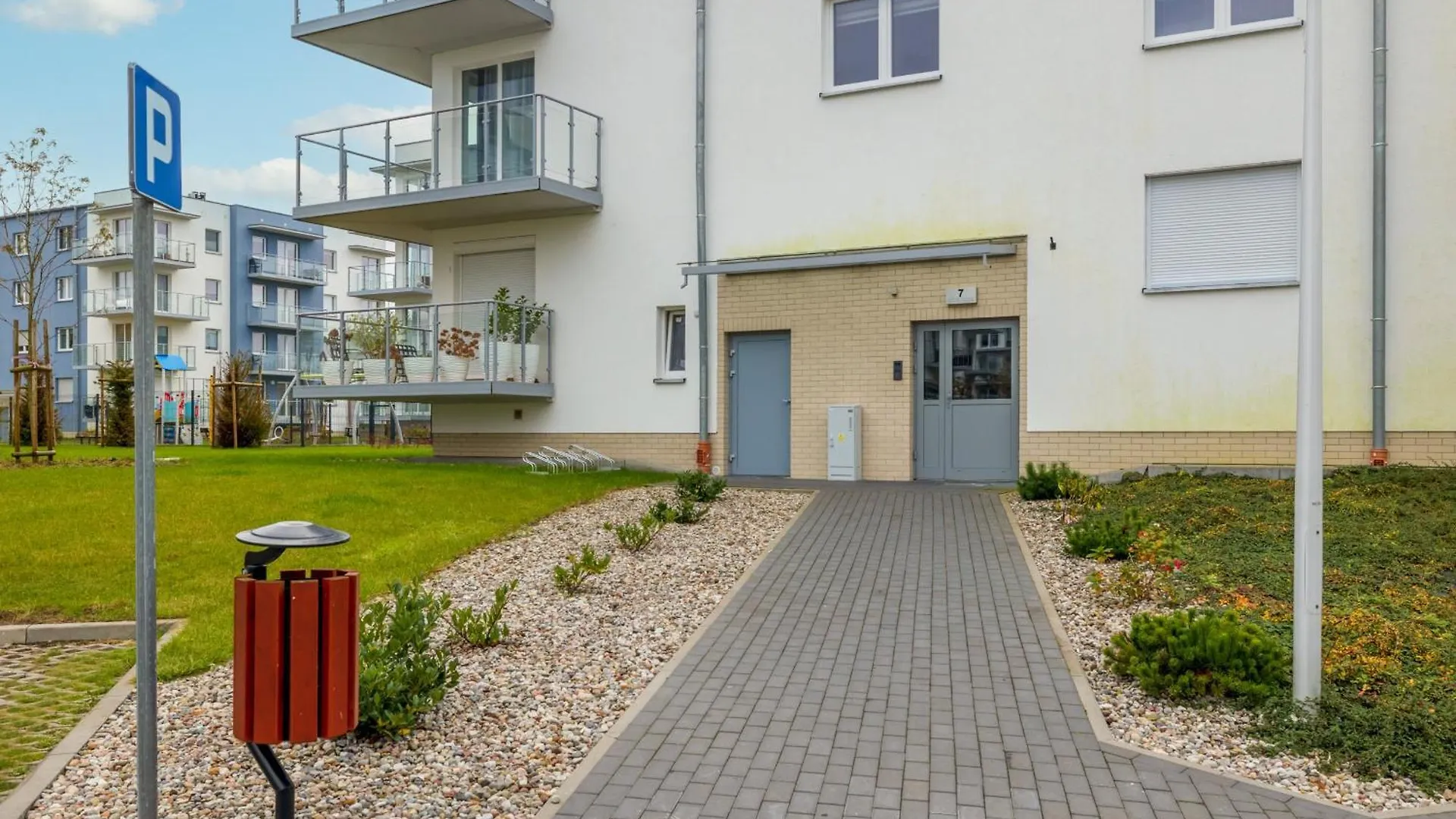 Beautiful Apartment With Balcony And Parking By Noclegi Renters Kolobrzeg
